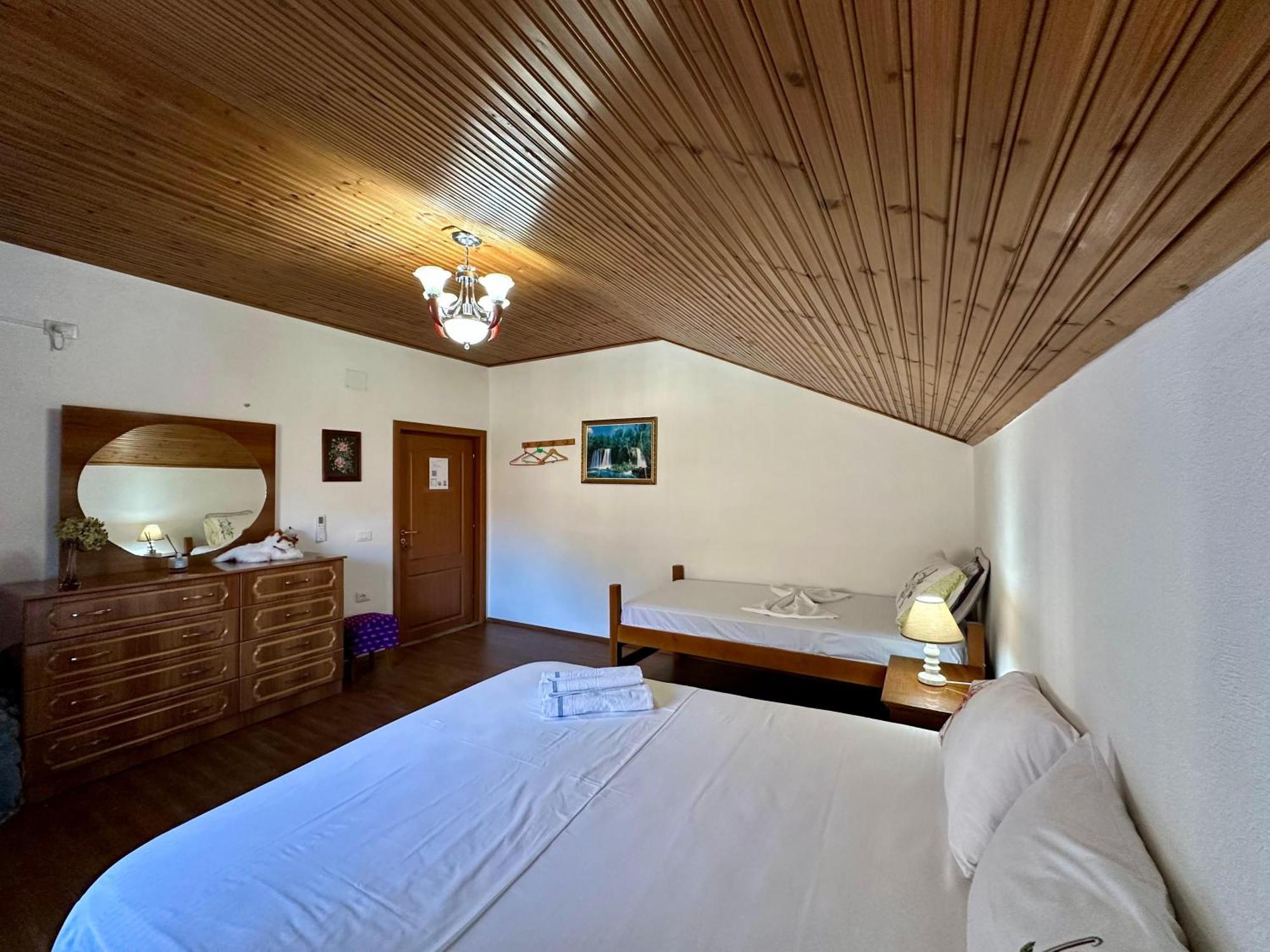 Lakeview Escape Koman Экстерьер фото