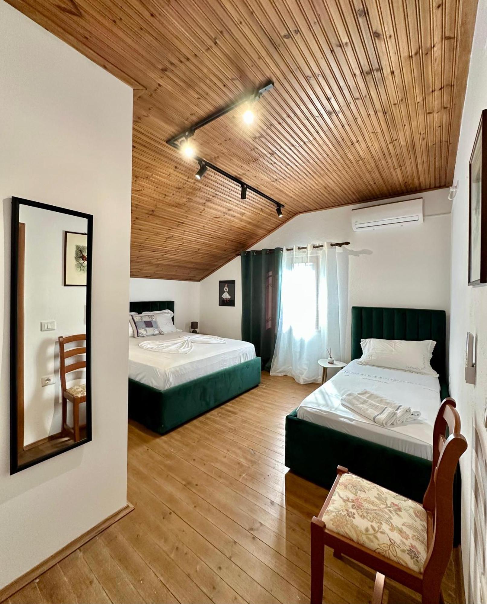 Lakeview Escape Koman Экстерьер фото