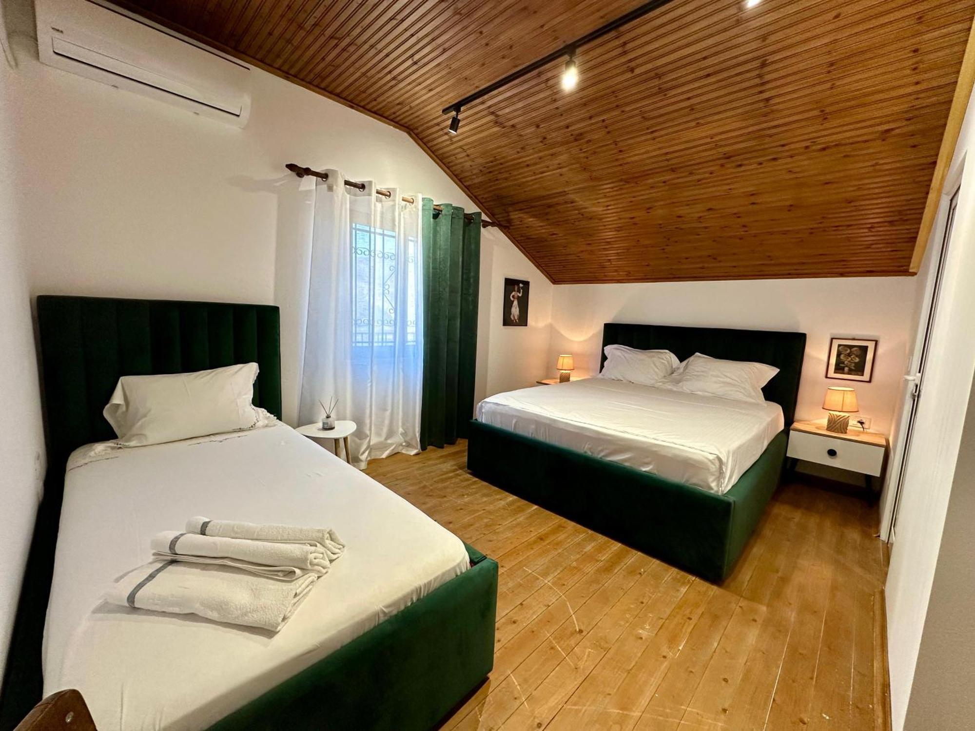 Lakeview Escape Koman Экстерьер фото